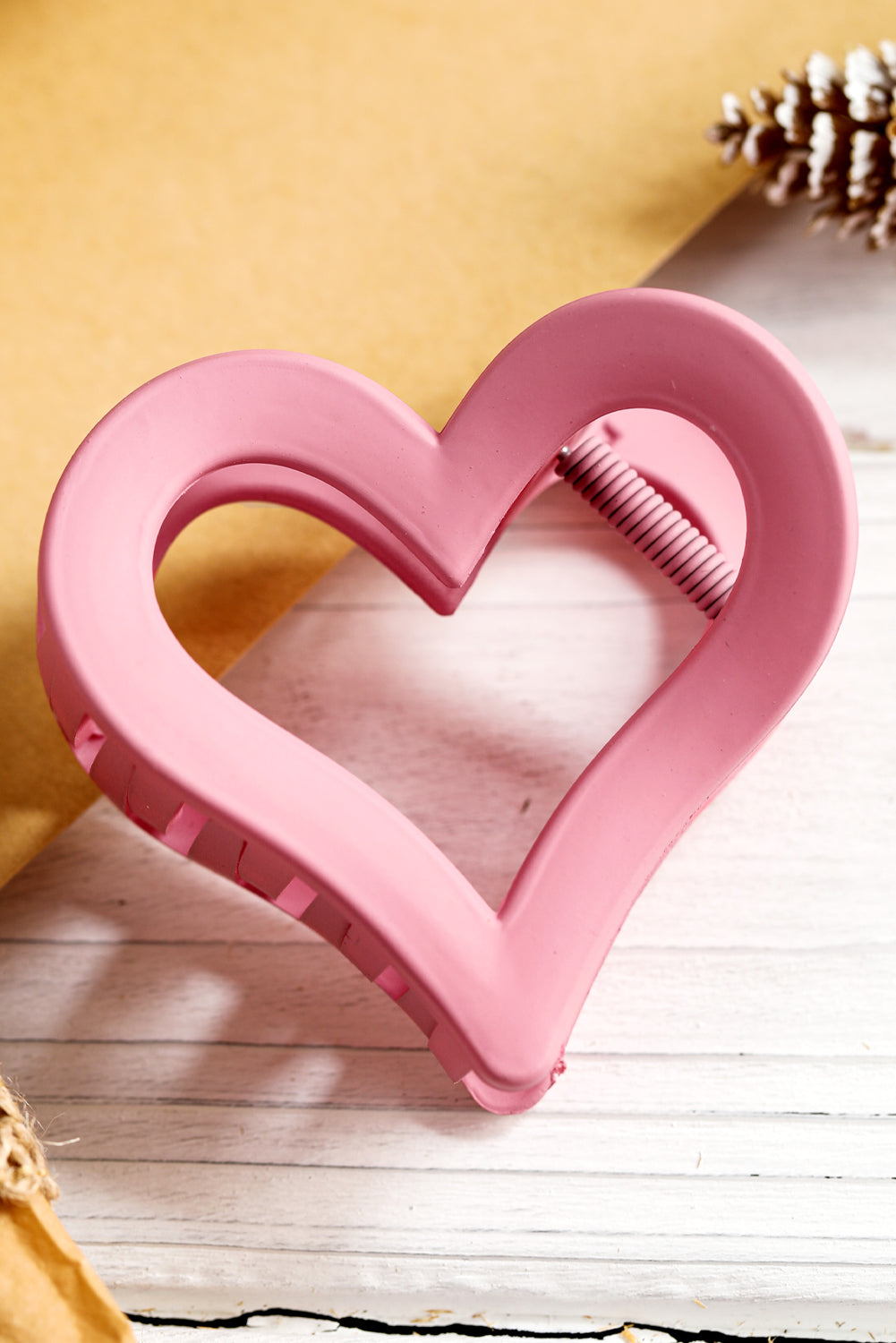Black Simple Frosted Heart Shaped Hair Claw Clip